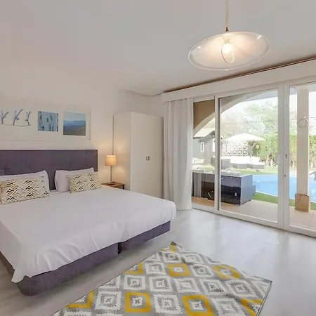 Tres Palmeras Holiday home *