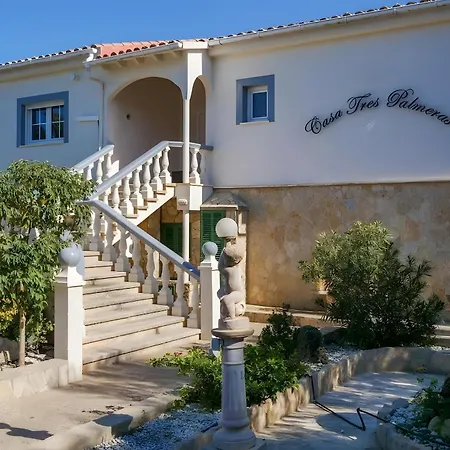 Holiday home Tres Palmeras